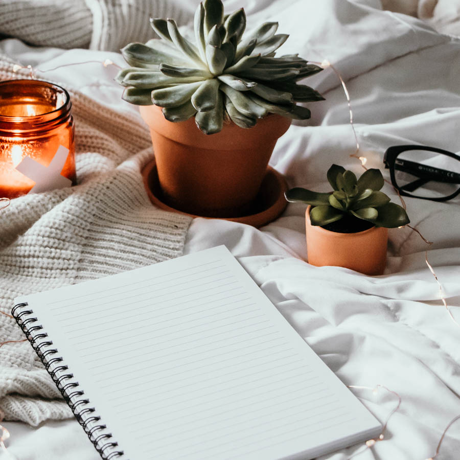 Ways-to-Use-a-Journal-Travel-Journal-Gratitude-Journal-Prayer-Journal-Writing-Journal-Goal-Tracking-The-Anastasia-Co9